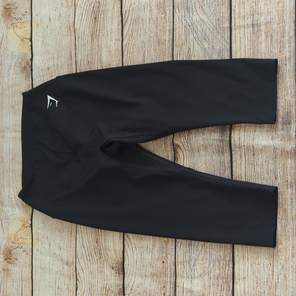 Gymshark Size X-Small Training Cropped Leggings - Picture 2 of 5